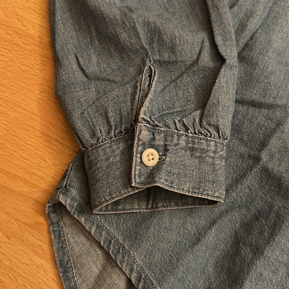 Madewell denim chambray top size extra small - Picture 4 of 5